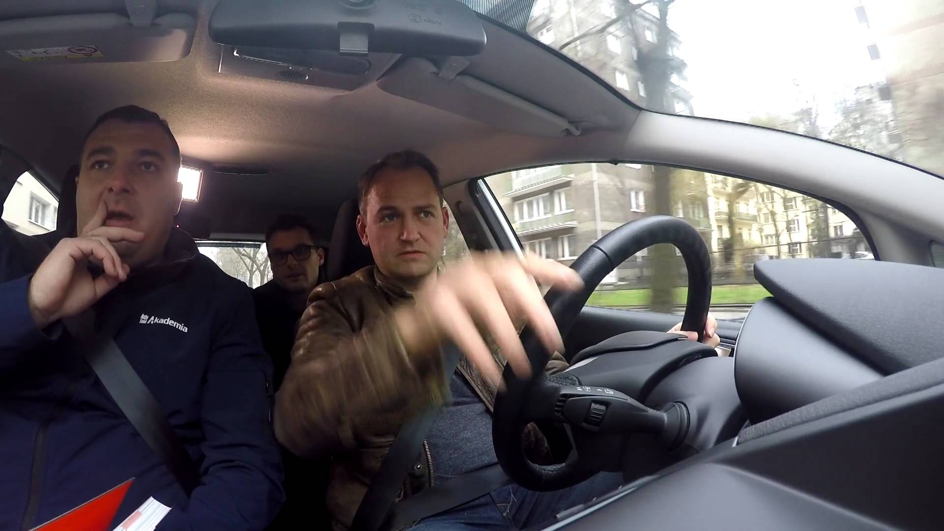 Stig z programu "Top Gear" próbuje zdać polski egzamin na prawo jazdy! Zobacz jak mu poszło! Motoryzacja   