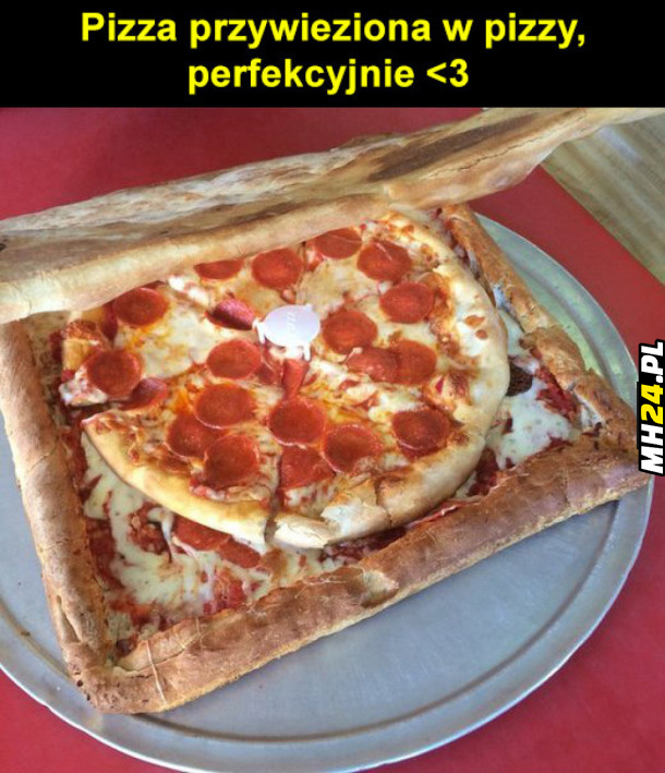Pizza przywieziona w pizzy Obrazki   